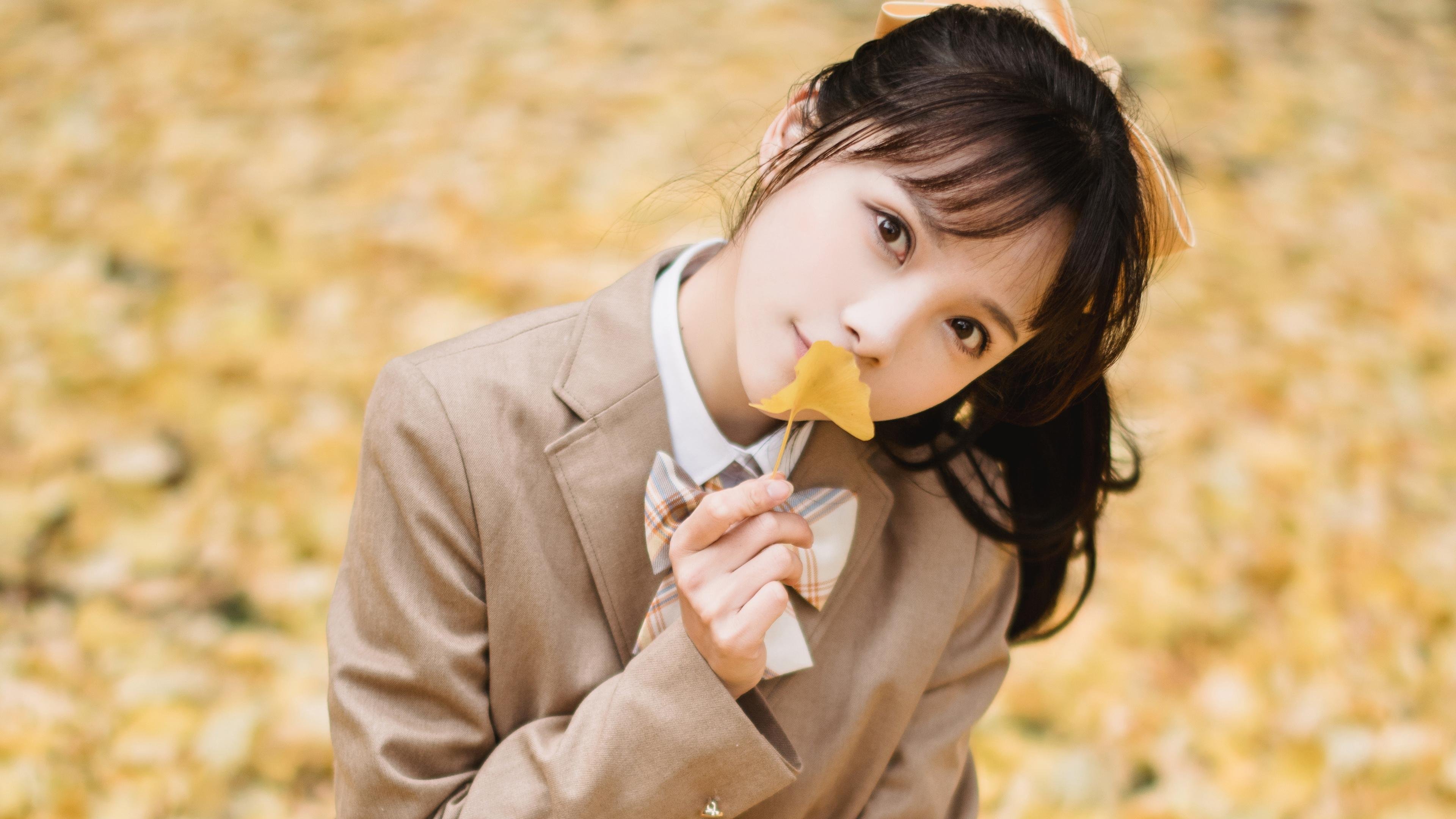 “费尔南多·比亚尔巴的球技创新,带领阿根廷美洲狮队冲击世界冠军”