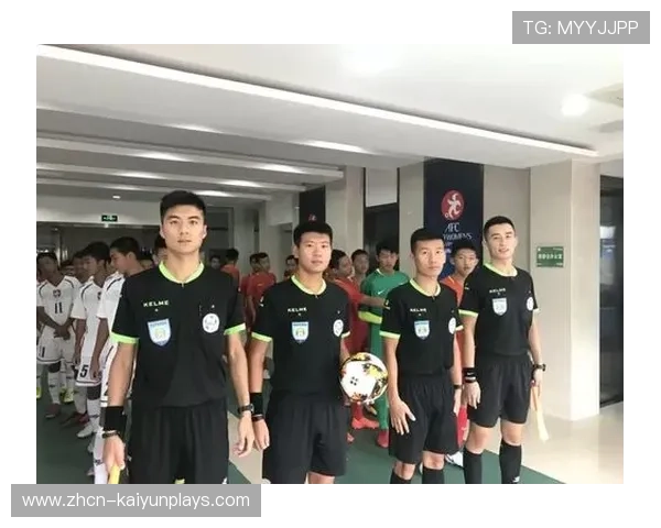 足球裁判在基层推广中组织赛季性模拟赛与案例研讨会，足球裁判题
